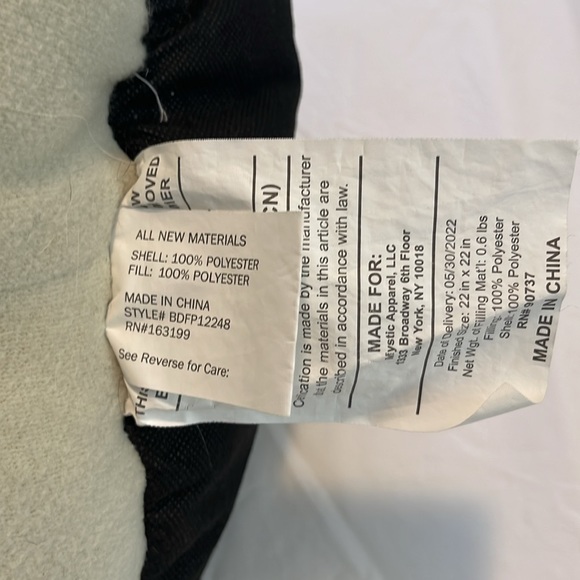 Cozy cave, dog/cat bed, cozy cuddler - Picture 3 of 5